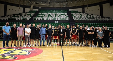 Başkan Eşki'den Göztepe'ye moral ziyareti