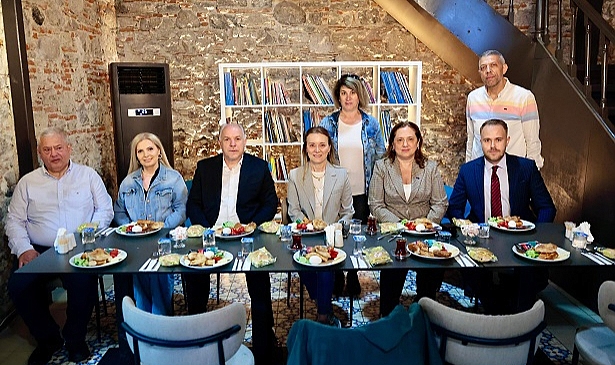 Başkan Mutlu Kosovalı öğrencilerle bir araya geldi