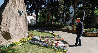 Başkan Tugay’dan Zübeyde Hanım’a Anma Ziyareti
