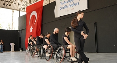 Bornova’da “Dansla Farkındalık” Etkinliği Ayakta Alkışlandı