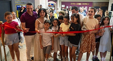Bornova’da Yıl Sonu Sergisi Açıldı