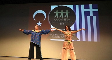 Burçin Orhon ile kızı Zeynep Uygur’un aynı sahnede buluştu