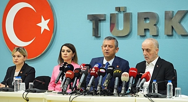 CHP Genel Başkanı Özel, HAK-İŞ ve TÜRK-İŞ'i ziyaret etti