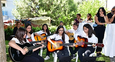 Çiğli’de Cumhuriyet Kütüphanesi Açıldı