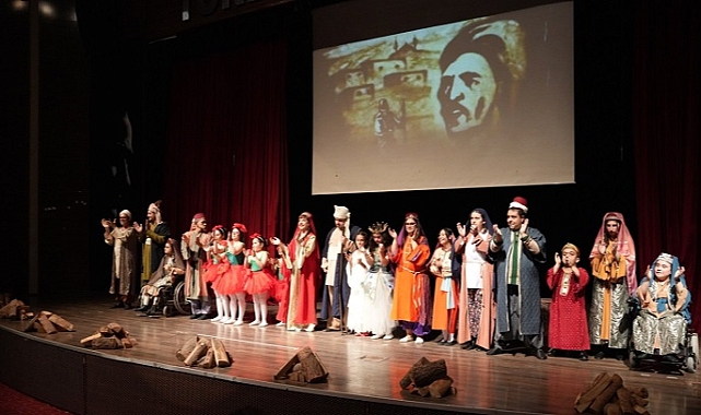 Engelsiz Yürekler Torbalı’da Sahne Aldı