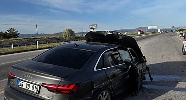 Eski Vekil Denizli ve Eşi Trafik Kazasında Yaralandı