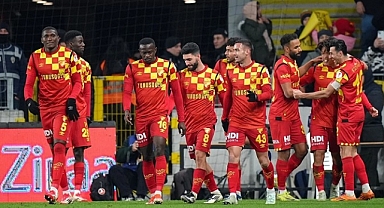 Göztepe Evinde Gücünü Gösterdi