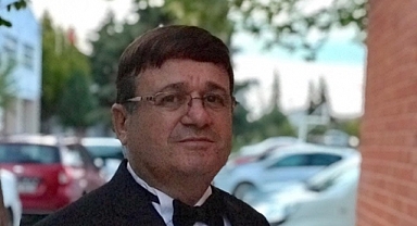 Hayalini Sahnede Gerçekleştirdi