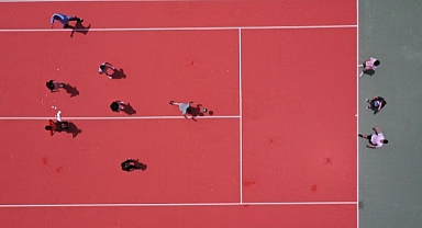 İzmir’de Geleneksel Oyunlarla Sınırları Aştılar