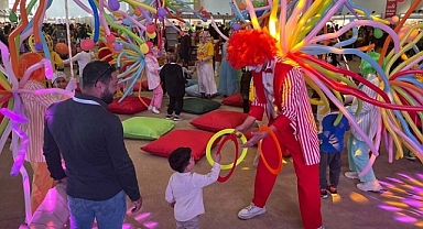 LÖSEV'in "İyilikler Çarşısı" İzmir'de açıldı