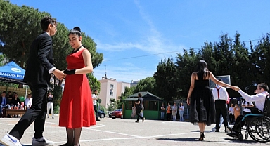 Öğrenciler istedi Büyükşehir ekipleri yaptı