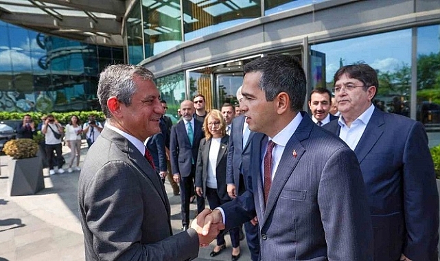 Özel'den TİSK'e Ziyaret
