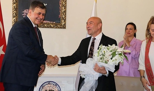 Yeni ve eski başkan'ın söz düellosu