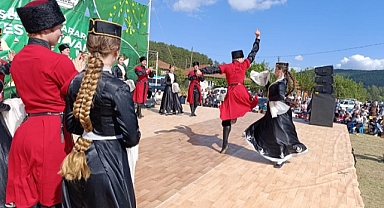 8. Uluslararası Geleneksel Kiçir Çerkes Festivali Coşkulu Geçti