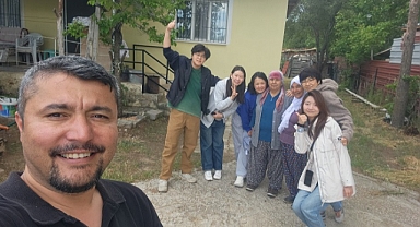 Çinli Turistlere Köyde Sıcak Misafirlik