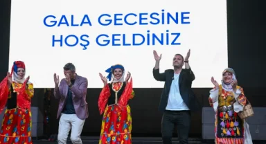 Bornova'da halayla biten festival