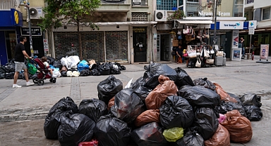 İzmir’de Grev 4. Gününde: Sokaklar Çöple Doldu