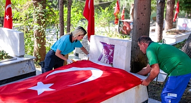 Kadifekale Şehitliği'nde Bayram Öncesi Vefa Mesaisi
