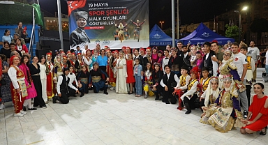 Karabağlar’da 19 Mayıs coşkusu halk oyunlarıyla taçlandı