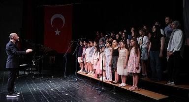 Konaklı Kursiyerlerden Yıl Sonu Şöleni