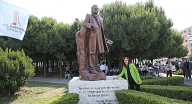 Nazım Hikmet Karşıyaka’da Şiirlerle Anıldı