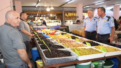 Bayraklı’da Pazarlara Etiket Denetimi
