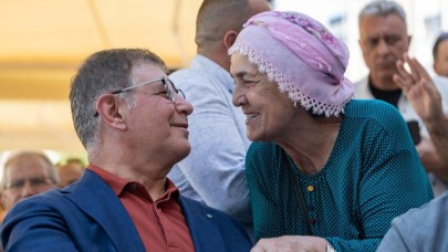 Başkan Tugay Aliağa’da Aşure Lokmasına Katıldı