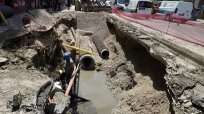 İzmir'de doğal gaz patlaması ulaşımı felç etti