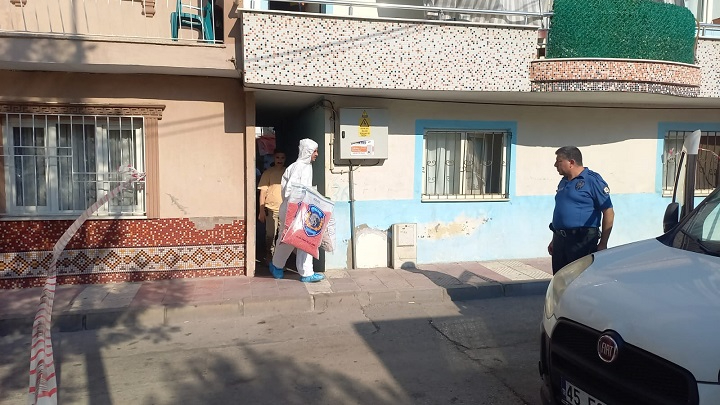 Manisa'da 17 Yaşındaki Genç Kadın Evinde Ölü Bulundu