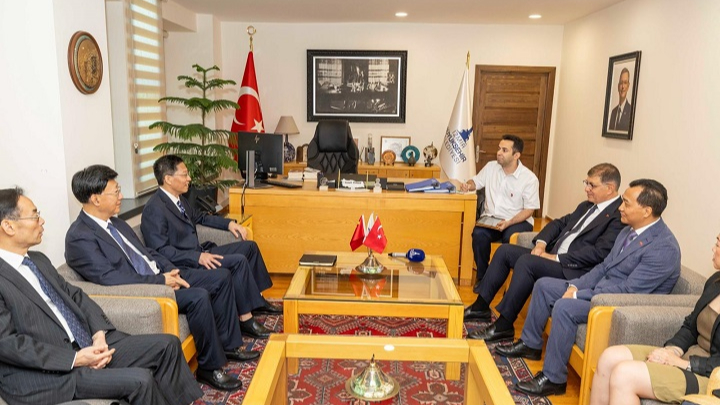 Tugay’dan Çin Heyetine İş Birliği Mesajı