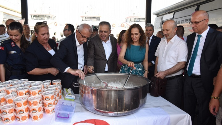Hilalli kazanın etrafında anlamlı buluşma