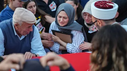 Yeşil vatanı korumak isteyen kahraman şehitlere veda