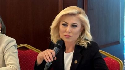 Bursalı: Çeşme’de Su Değil, Sorun Akıyor