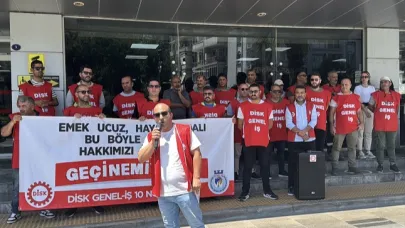 Karşıyaka Belediyesi işçileri maaş alamayınca eylem yaptı