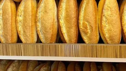 İzmir’de Ekmek 15 Lira Oldu
