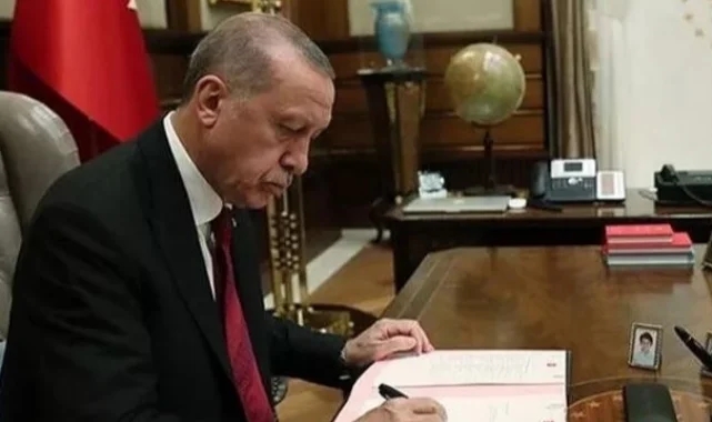 Cumhurbaşkanı Erdoğan imzaladı... 8 üniversitede 9 bölüm kapatıldı
