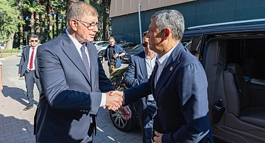 Özel’den İzmir Büyükşehir’e Destek Ziyareti