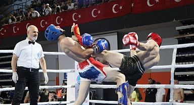 Türkiye Kick Boks Şampiyonası İzmir’de Başladı