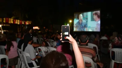 Bornova’da Yaz Akşamlarına Sinema Keyfi
