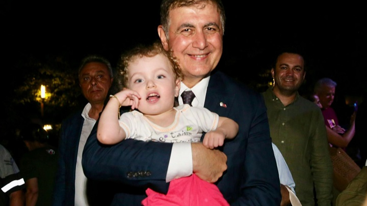 Alaybey’de Şenlik Coşkusu
