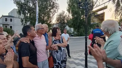 Ataol Behramoğlu’nun Adı Foça’da Yaşayacak