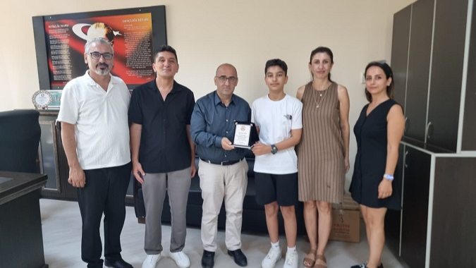 LGS de Türkiye Birincisi Çiğli'nin gururu oldu