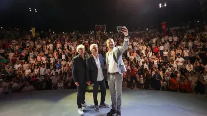 Buca’da Zeki & Metin Sahnesi Yeniden Perde Dedi