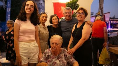 Güzelbahçe’de Güzbel Dut Dibi Kahvesi Açıldı