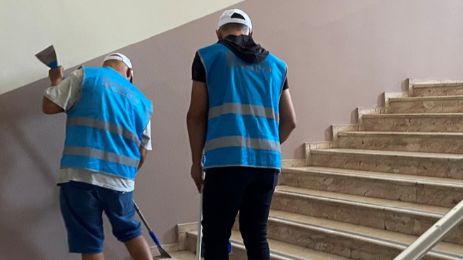 Alaşehir’de hükümlüler okulları yeniledi