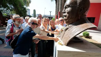 “İzmir Baba” Sancar Maruflu, Konak’ta Anıldı