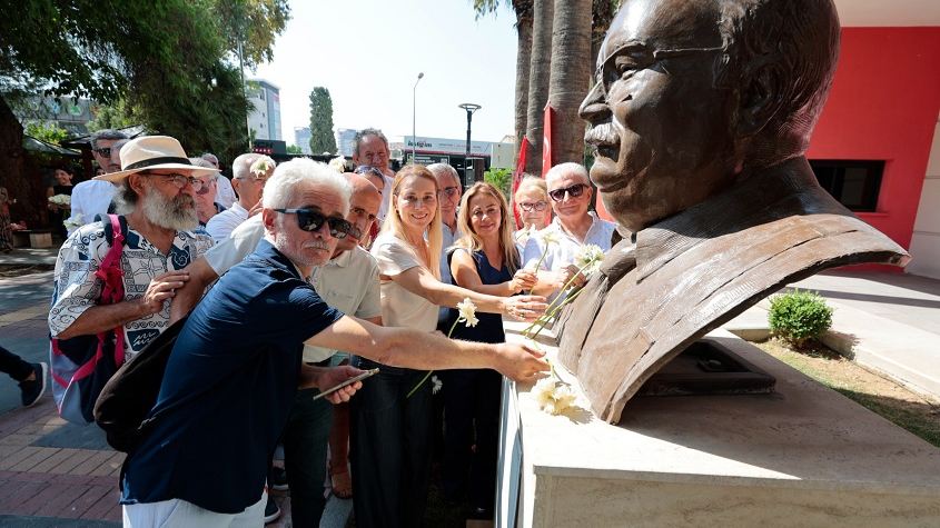 “İzmir Baba” Sancar Maruflu, Konak’ta Anıldı