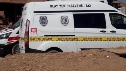 Belediye İşçisi Elektrik Akımına Kapılarak Yaşamını Yitirdi