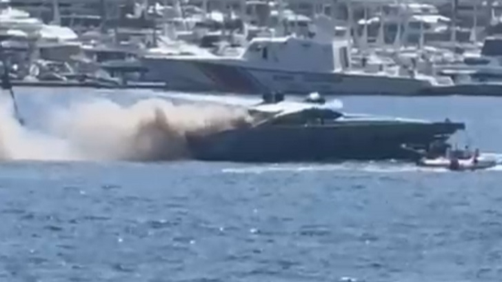 Bodrum’da Motoryat Yangını Kontrol Altına Alındı