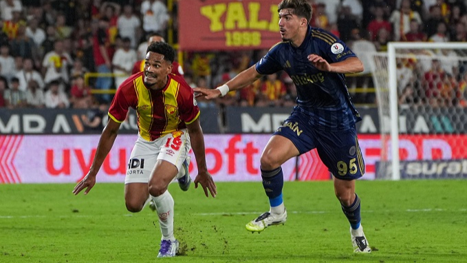Göztepe ile Fenerbahçe  berabere kaldı